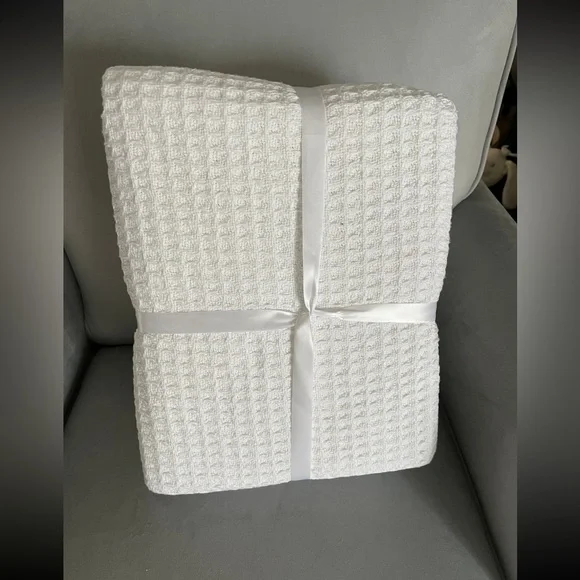 Bedsure 100% Cotton Blanket Queen Size - Waffle Weave, Lightweight, Breathable - Picture 5 of 5